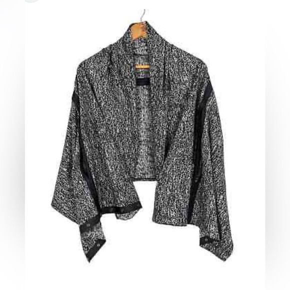 Lululemon Vinyasa Wrap Scarf Jacquard Black Arm Holes Convertible Rulu Fabric - Picture 12 of 12